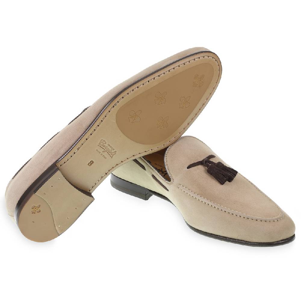 Lartigiano Del Cuoio Mocassino con nappine in pelle di camoscio beige fatto a mano da Fratelli Borgioli Consegna Veloce