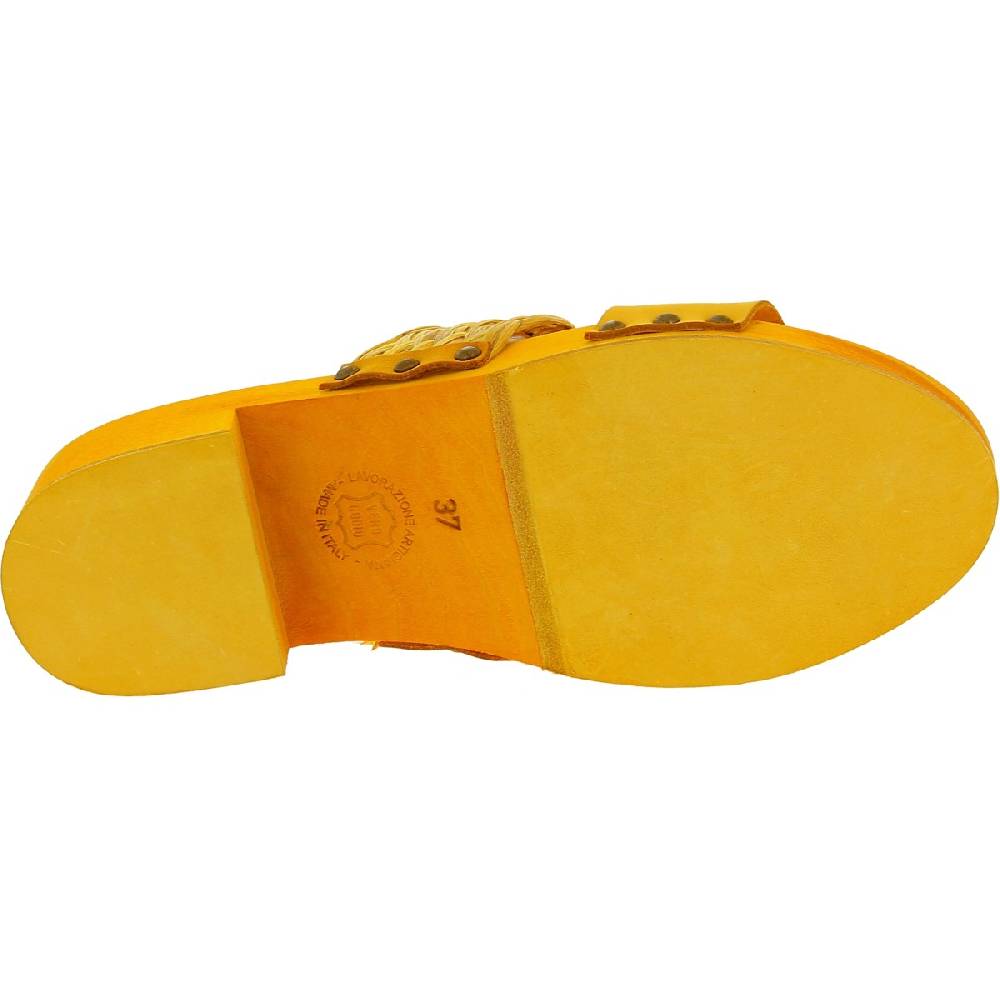 Lartigiano Del Cuoio Sabot da donna giallo in legno artigianali con fascia in rafia e pelle Presa