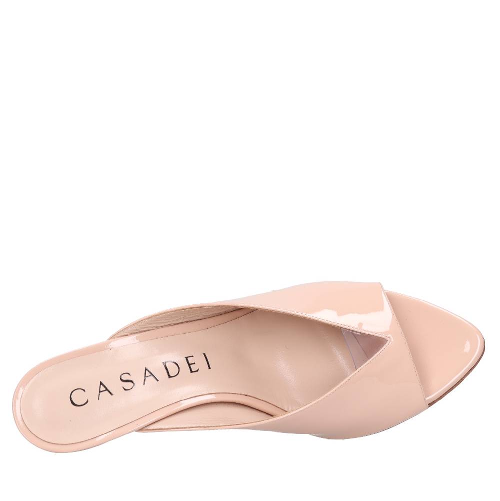 CASADEI Mules in vernice In Linea