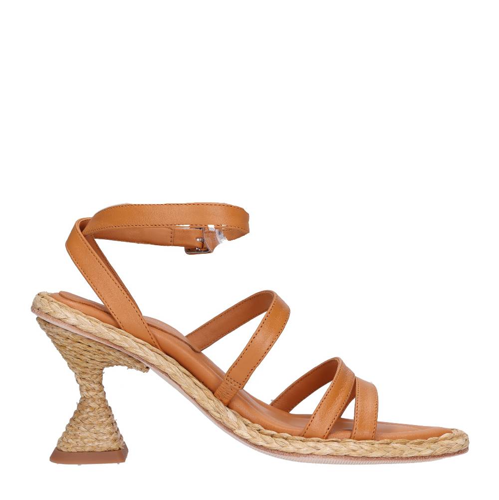 PALOMA BARCELO Sandali in pelle Offerta temporanea