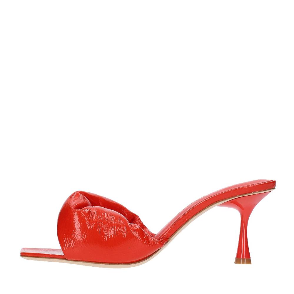 STUDIO AMELIA Mules in pelle Promozione temporanea