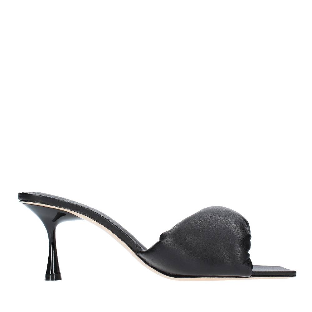STUDIO AMELIA Mules in nappa Only for today