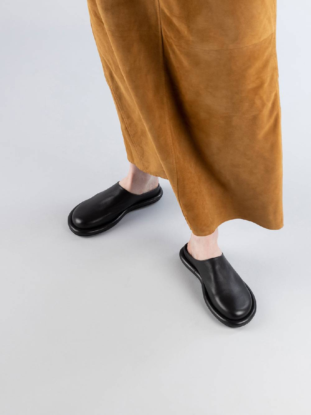 Officine Creative ESTENS 107 Sandali Sabot in Pelle Nera Nuova