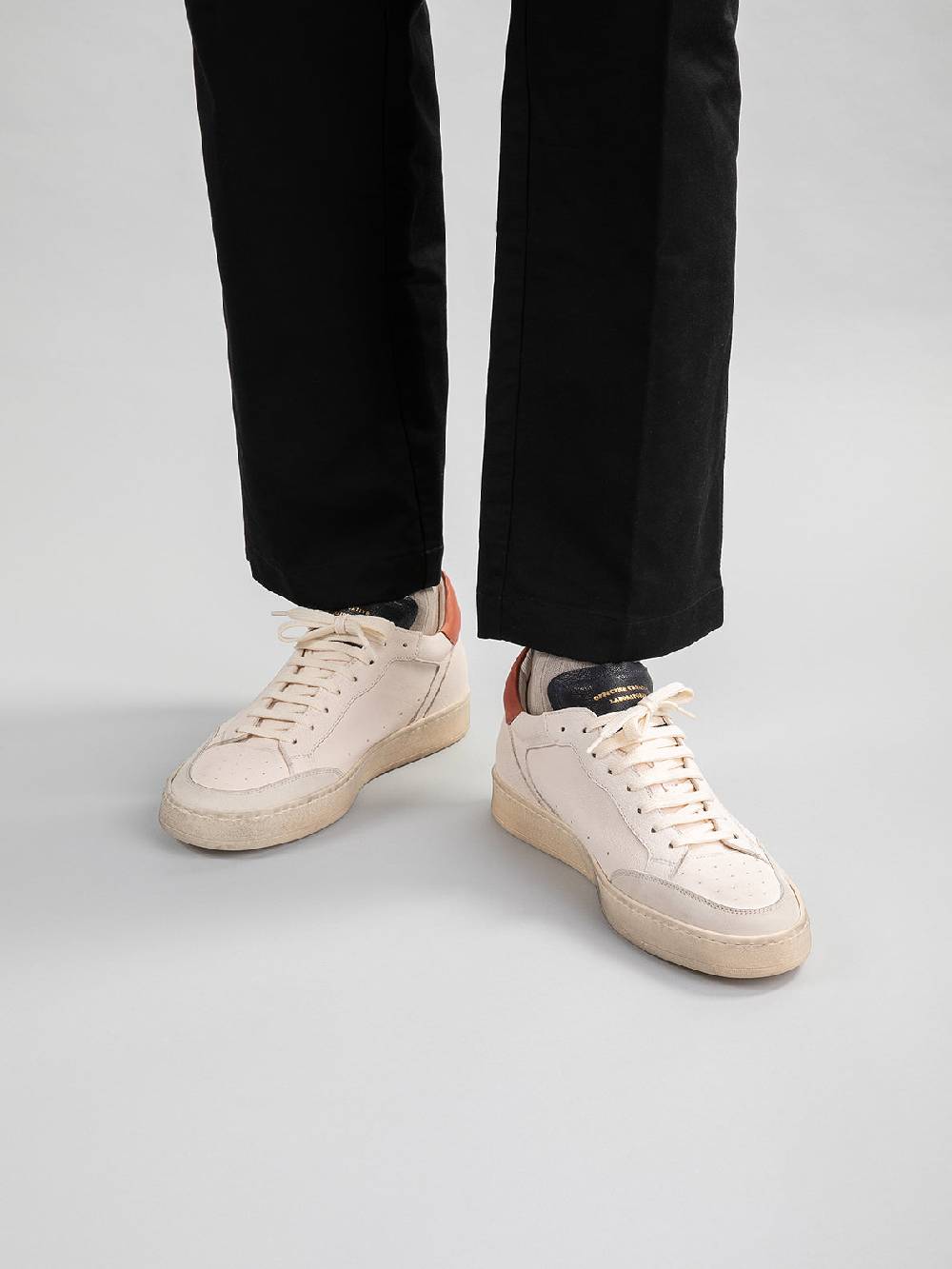Officine Creative MAGIC 001 Sneakers in Pelle e Camoscio Bianco Offerta
