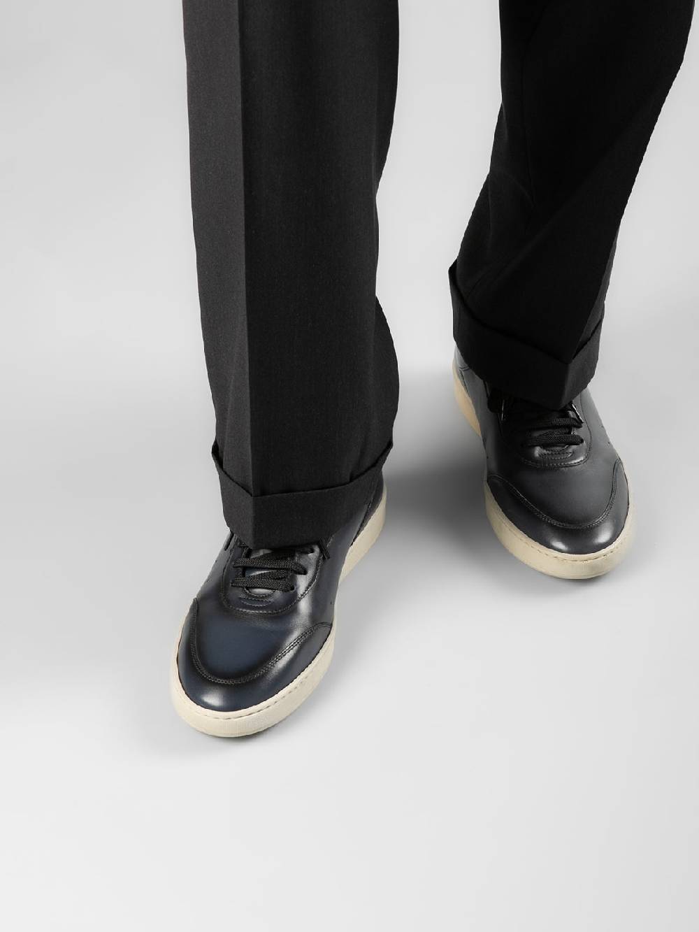 Officine Creative KRIS LUX 001 Sneakers in Pelle Marrone 2025