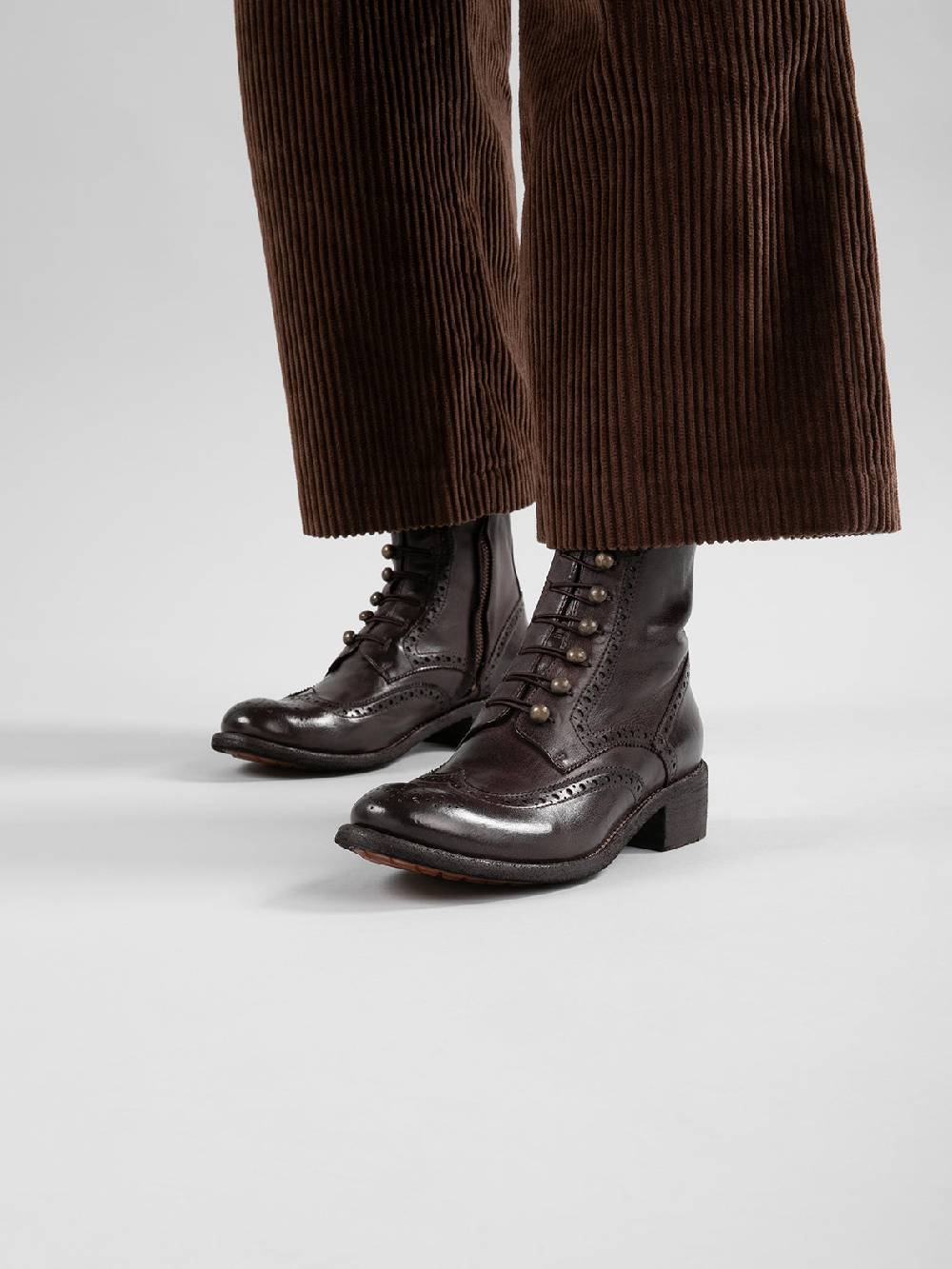 Officine Creative LISON 058 Stivali con Zip in Pelle Marrone Fino Al -60%