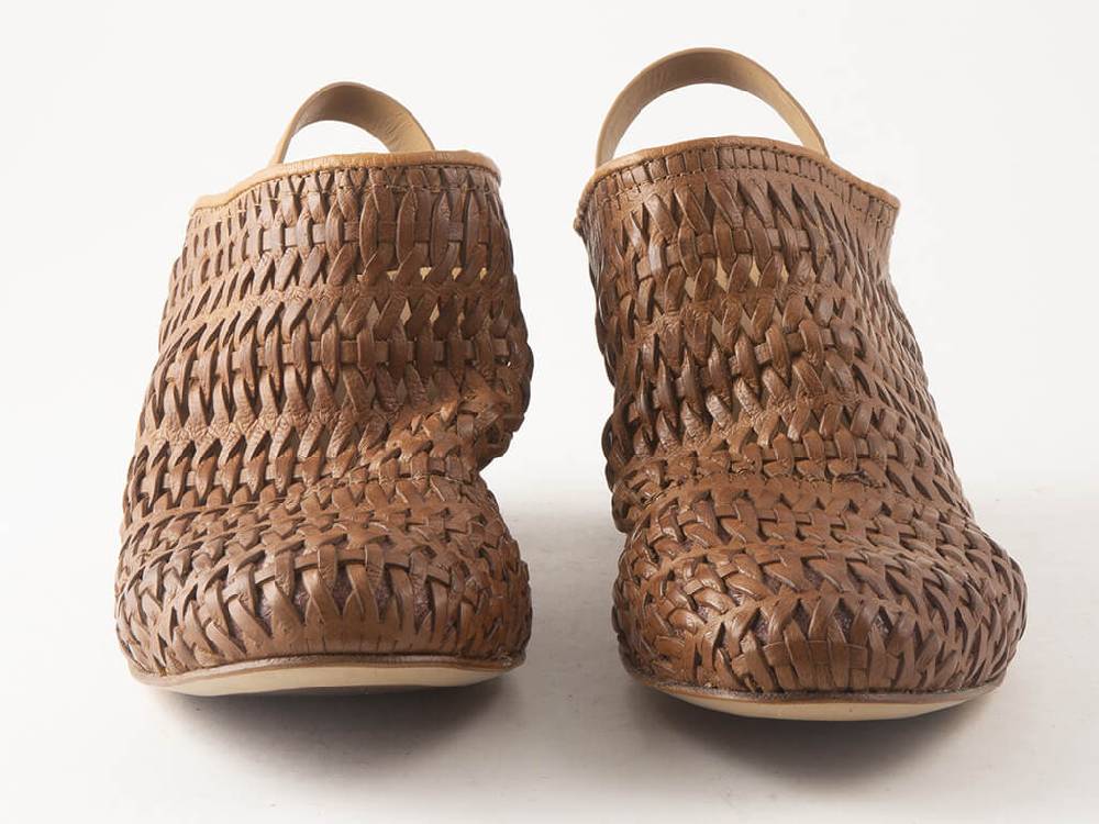 Openclosedshoes CANNA06 FOAM TEACK 2025