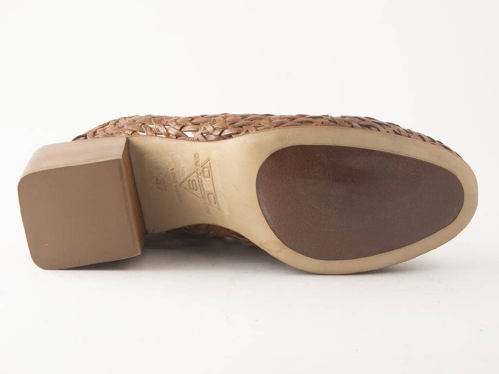 Openclosedshoes CANNA06 FOAM TEACK 2025