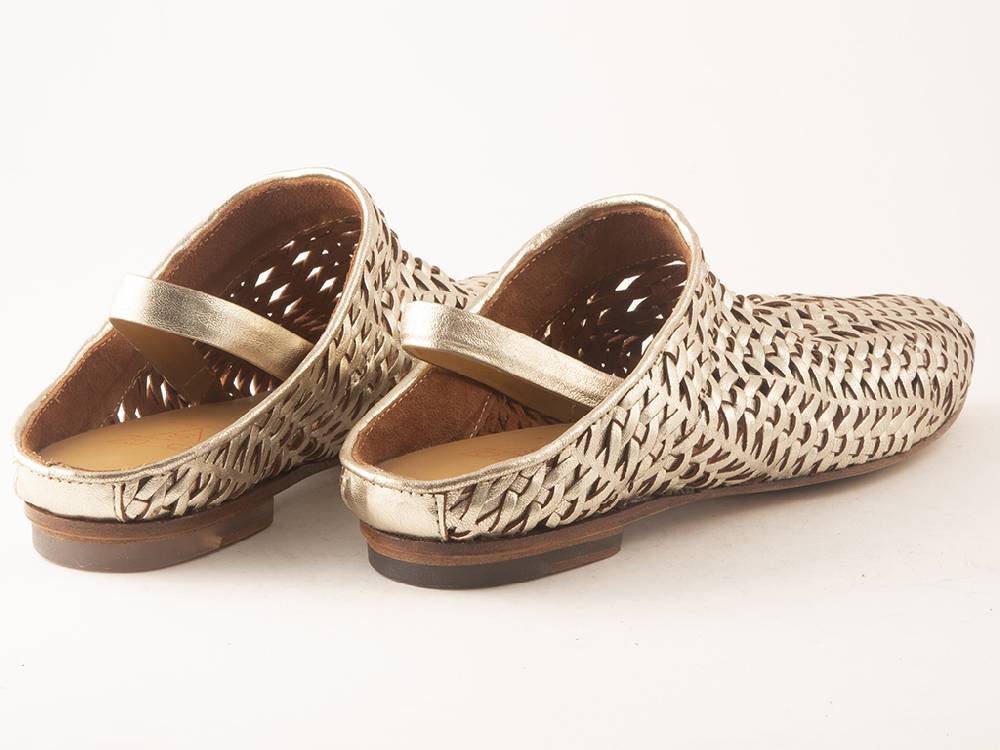 Openclosedshoes IRIS23 LAMIER PLATINO In Linea