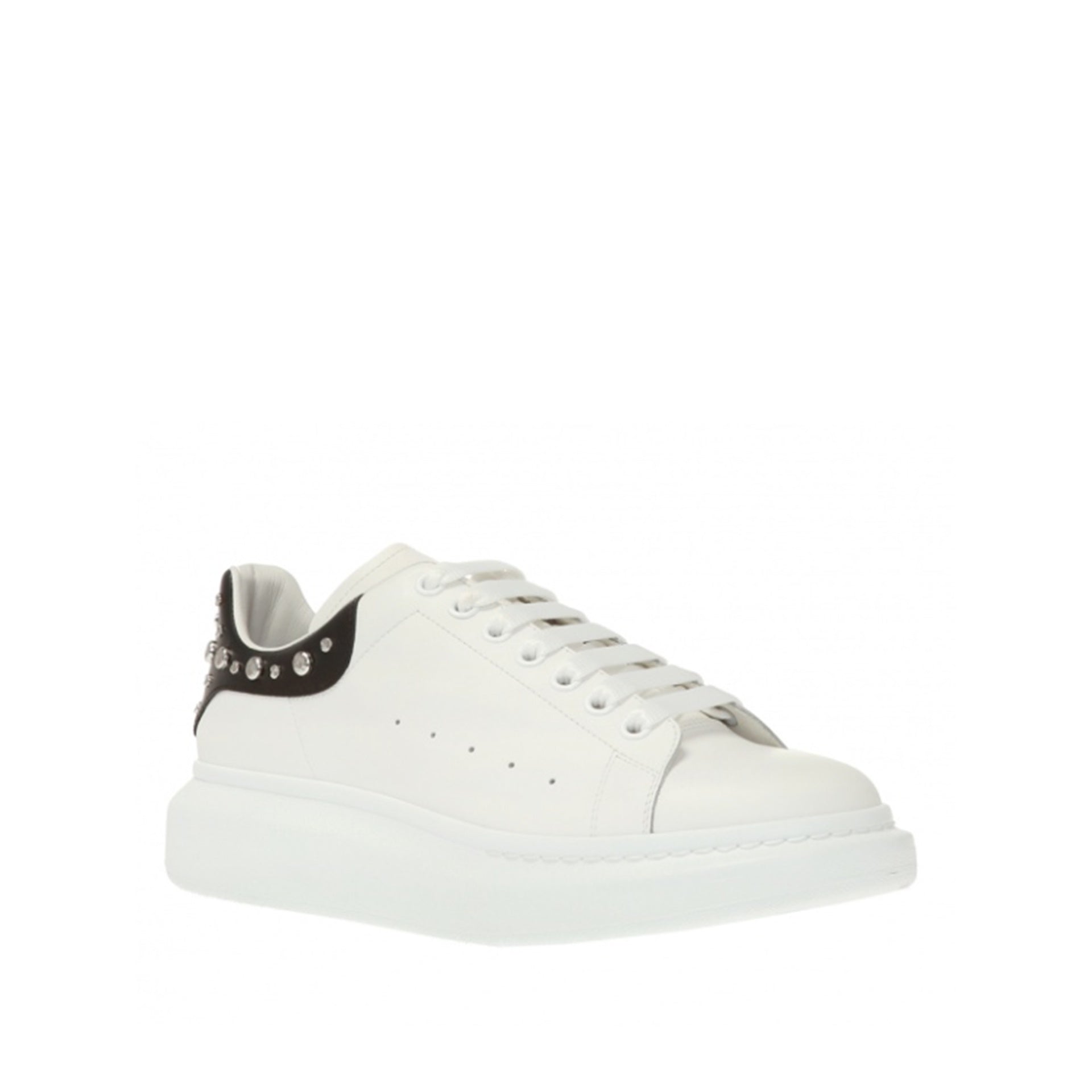 ALEXANDER MCQUEEN  Sneakers in Pelle Borchiata Bianche Alexander McQueen Uomo Spedizione Gratuita