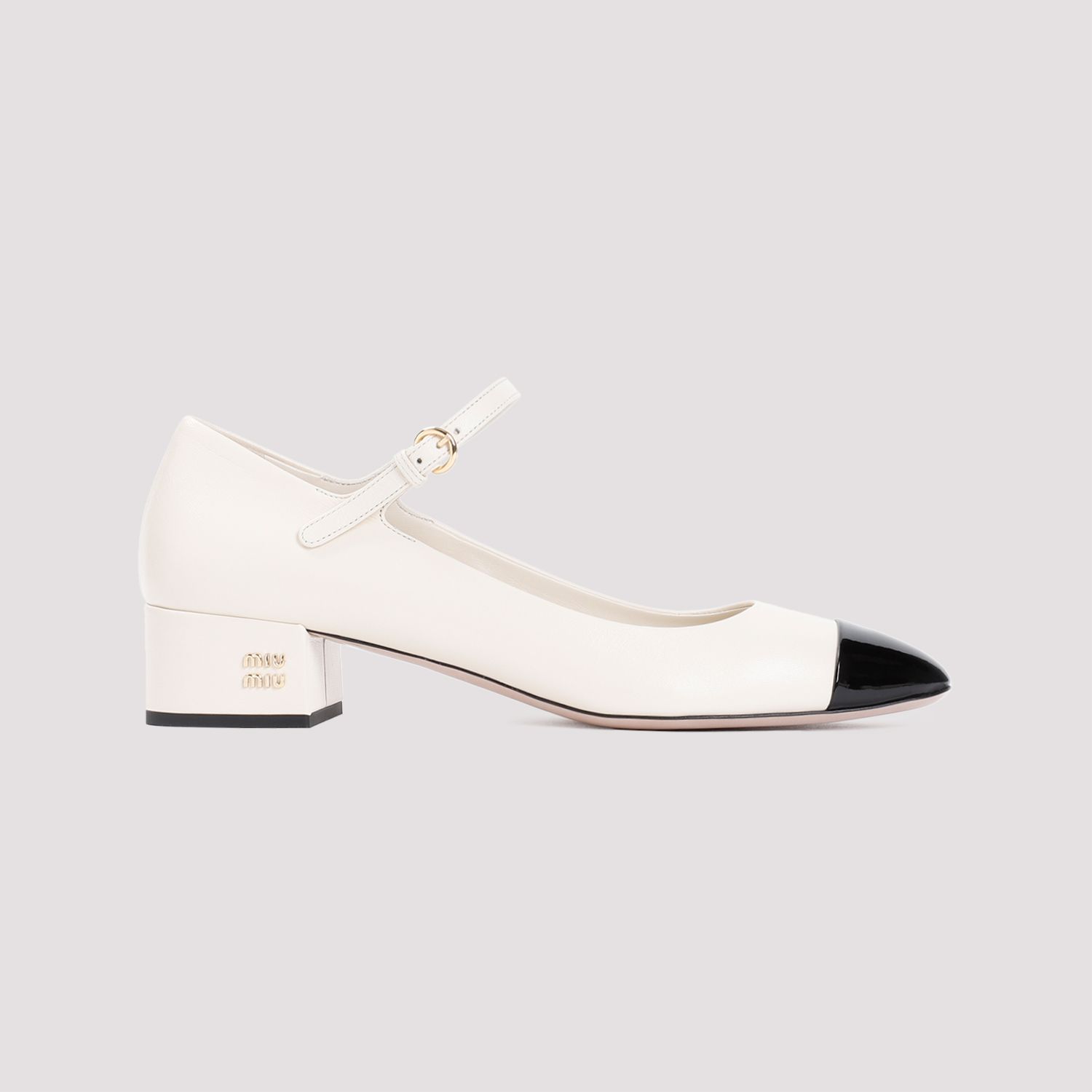 MIU MIU  Decollete in Pelle Color Nude MIU MIU con Tacco Logo Metallico Latest stili