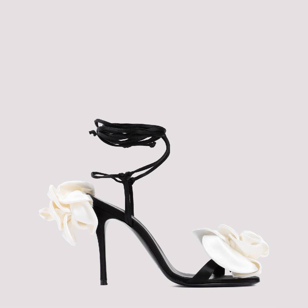 MAGDA BUTRYM  Sandali Stiletto Magda Butrym in Raso Nero con Applicazioni Floreali 50% di sconto con spedizione gratuita