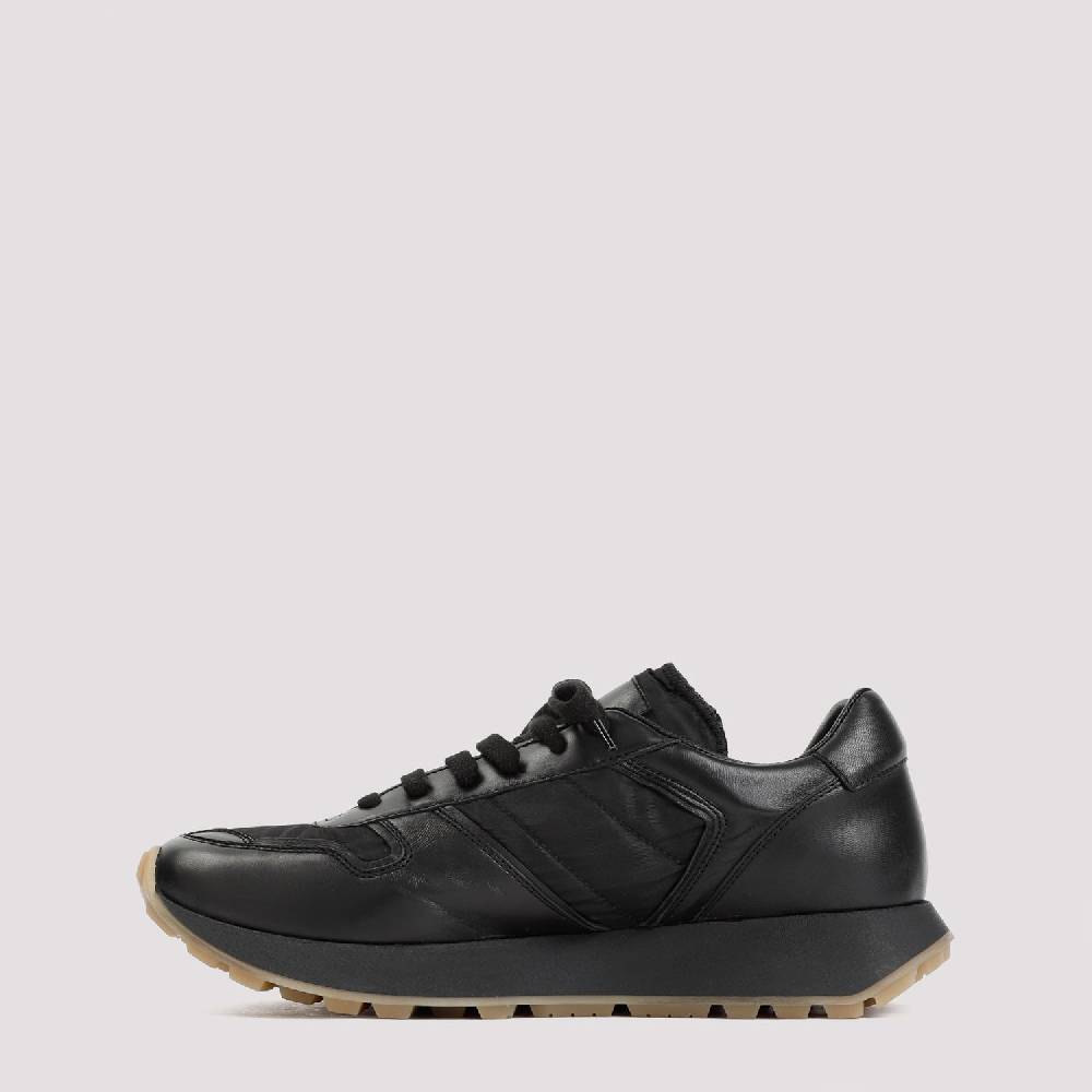 COMMON PROJECTS  Sneakers Uomo COMMON PROJECTS Pelle Nera Modello Track Prezzo Ridotto