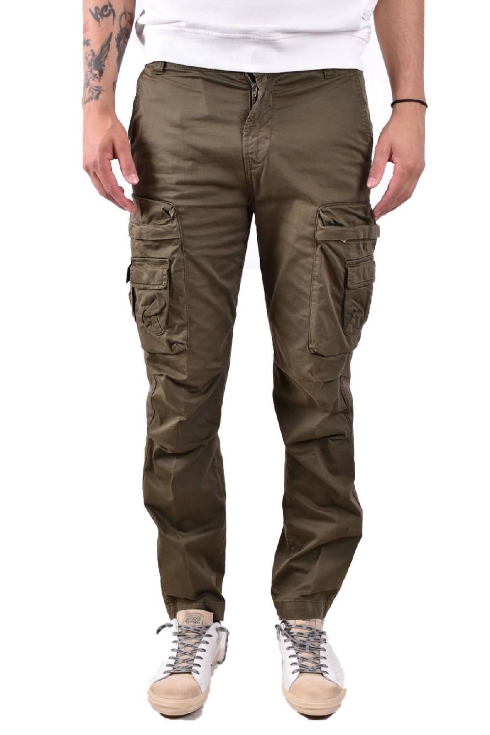 DIESEL  Pantaloni Uomo Diesel in Cotone Azzurro A12878 In vendita