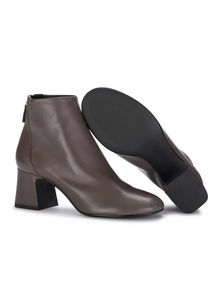 MA+DE 94 | STIVALETTI TACCO NAPPA MARRONE FANGO Moda
