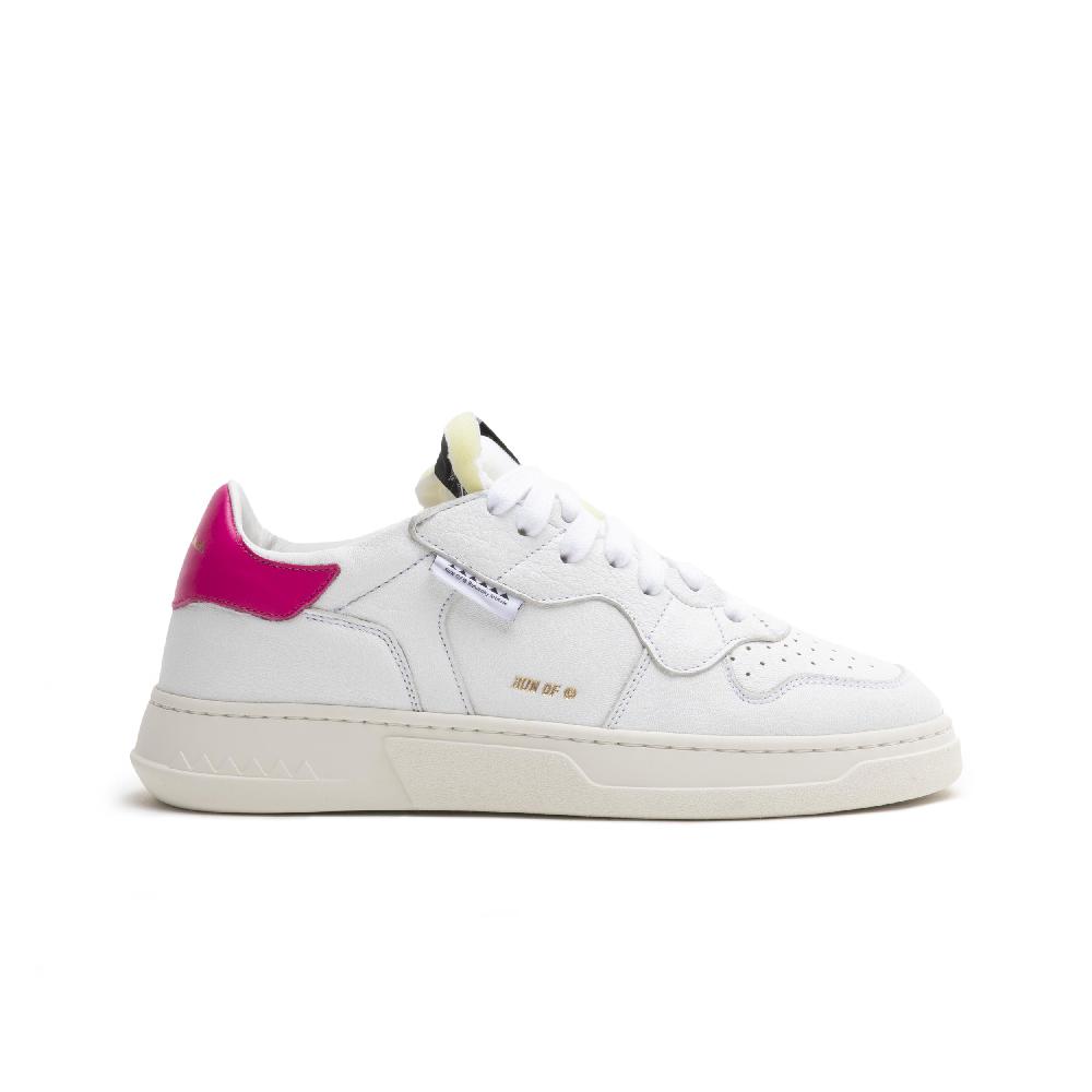 RUN OF Classic PK sneakers in pelle bianca con talloncino in pelle rosa Promozione Limitata