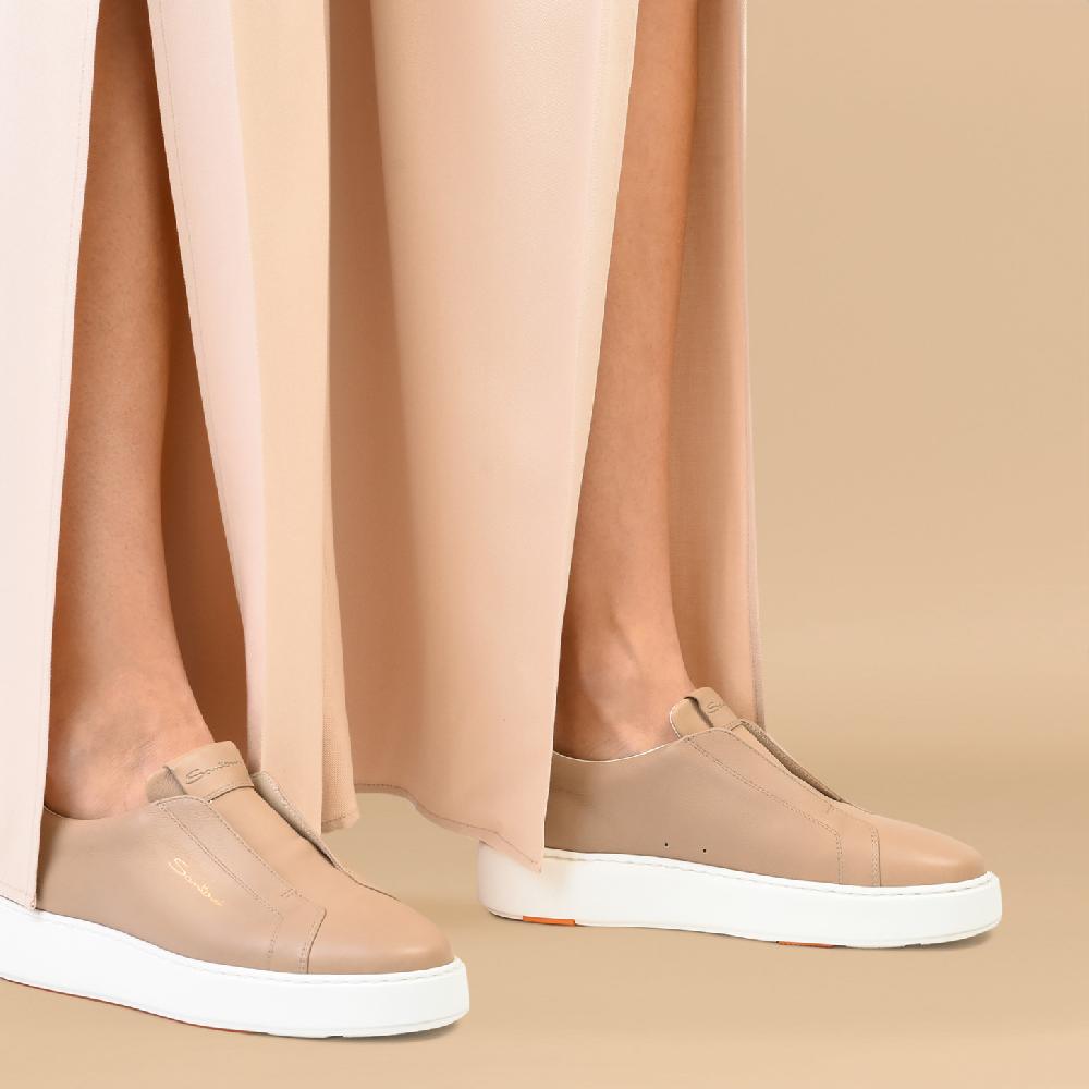 Santoni Sneaker slip-on da donna in pelle rosa Sconto