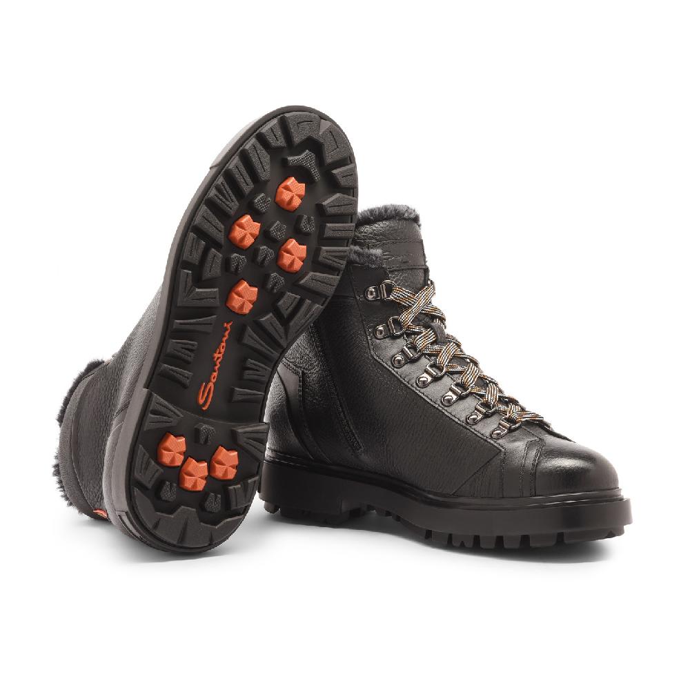 Santoni Scarponcino da montagna da uomo in pelle bottalata nera con pelliccia Italia