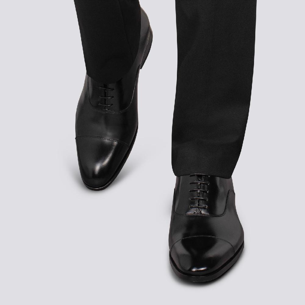 Santoni Stringata oxford da uomo in pelle anticata nera Convenienza