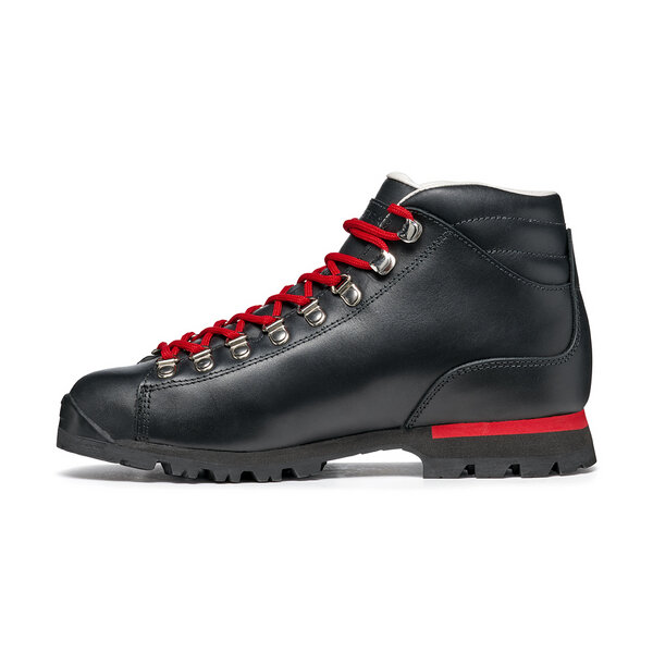 Scarpa PRIMITIVE Reinterprets the tradition style in a modern key Consegna Veloce