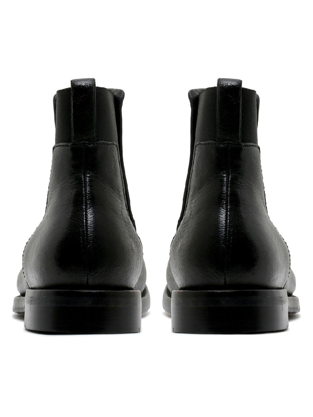 Silvano Sassetti Stivaletti in pelle nera Sconto