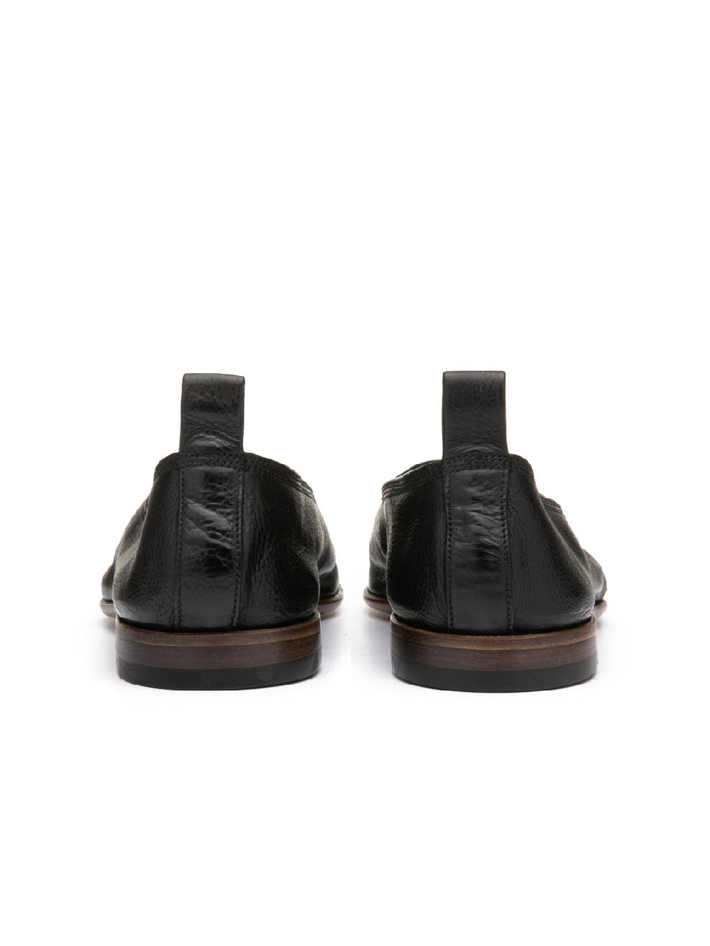 Silvano Sassetti Slippers in pelle di colore nero Promozione