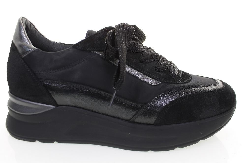 ﻿Soffice Sogno Sneaker in pelle e tessuto In Vendita