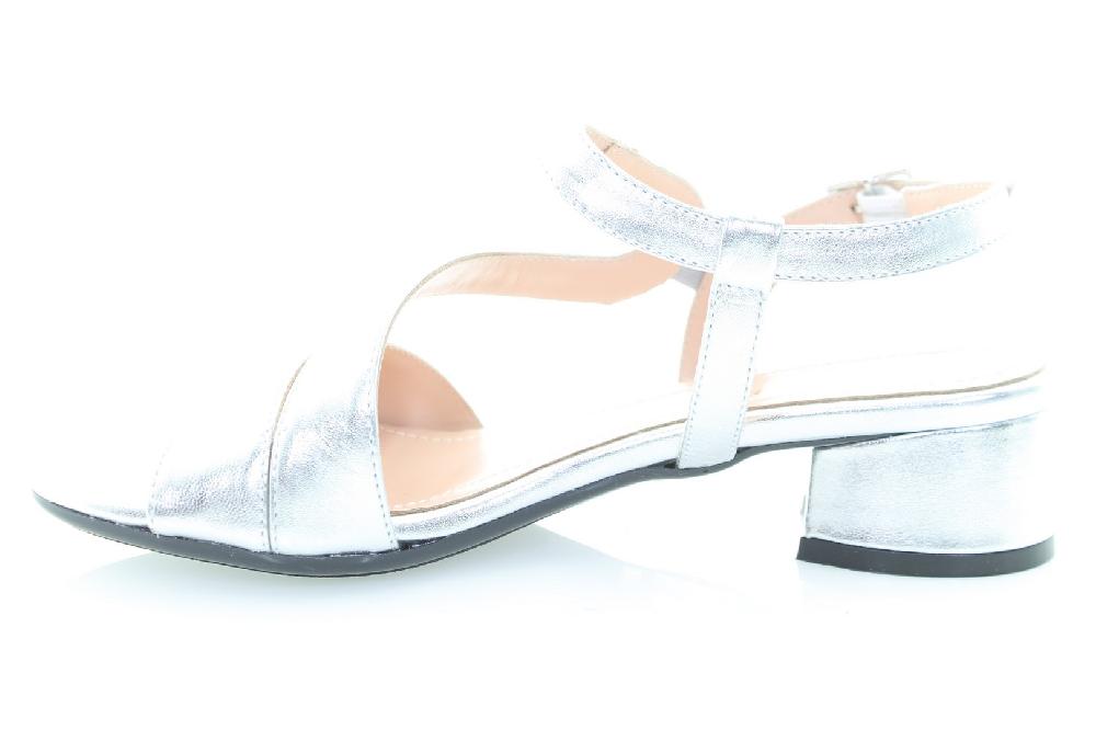 Soffice Sogno Sandalo in pelle laminata Offerte