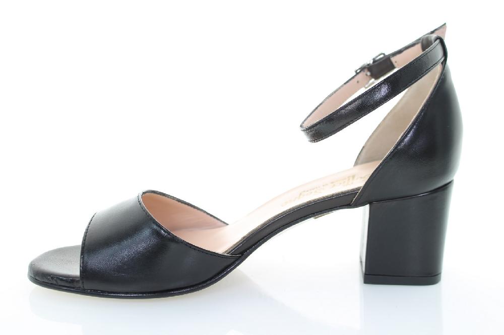 Soffice Sogno Sandalo in pelle tallone chiuso Hotsell