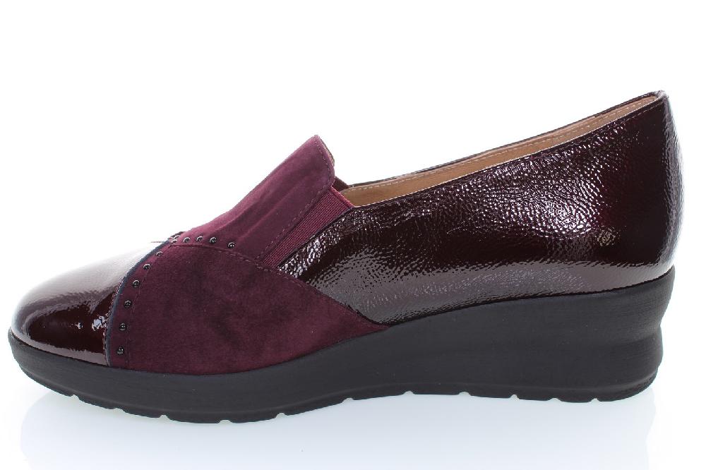 Soffice Sogno Slip on in pelle con borchiette Fino Al -60%