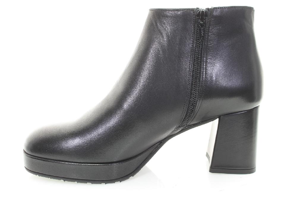 Soffice Sogno Stivaletto in pelle con plateau Offerte
