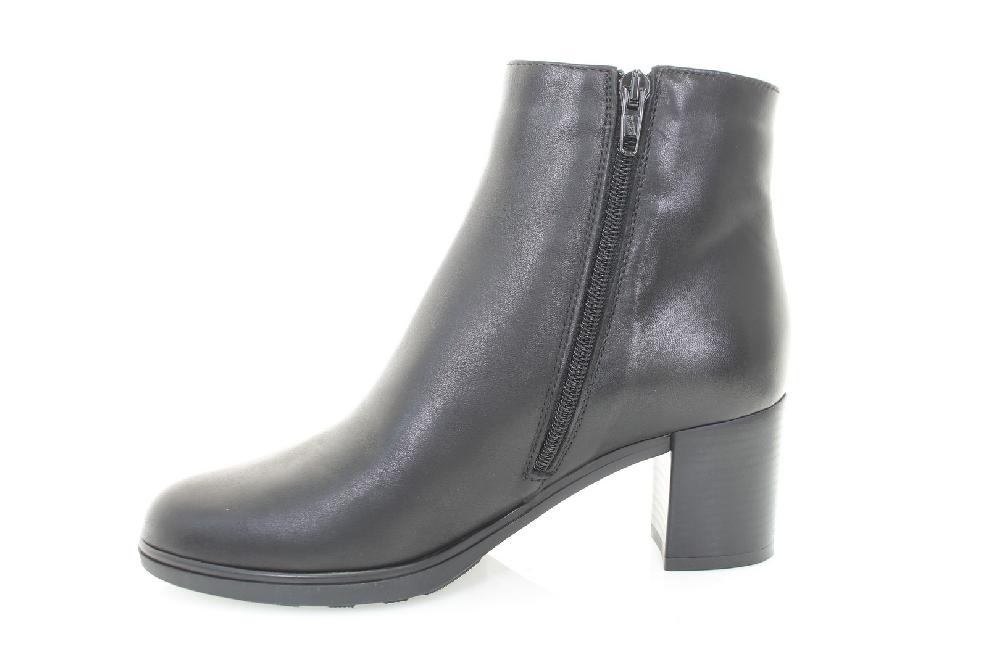 Soffice Sogno Stivaletto in pelle con ornamento Negozio
