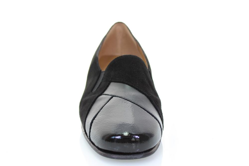 Soffice Sogno Scarpa accollata in camoscio Nuovo