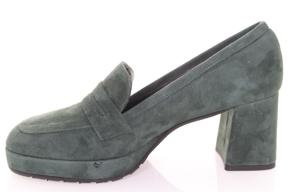 Soffice Sogno Scarpa in camoscio con plateau Acquista Ora