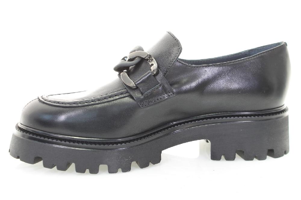 Soffice Sogno Mocassino in pelle con catena Consegna Veloce