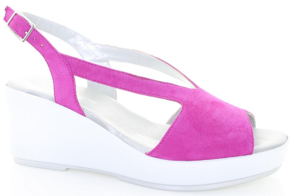 Soffice Sogno Sandalo in camoscio su zeppa Outlet