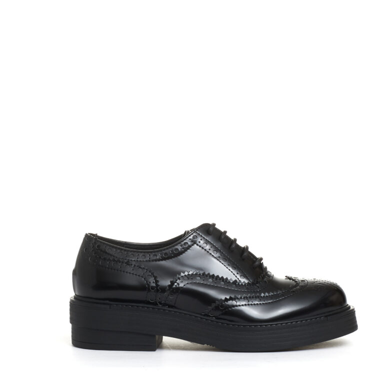Sorelle Perego stringata con bucature pelle nera