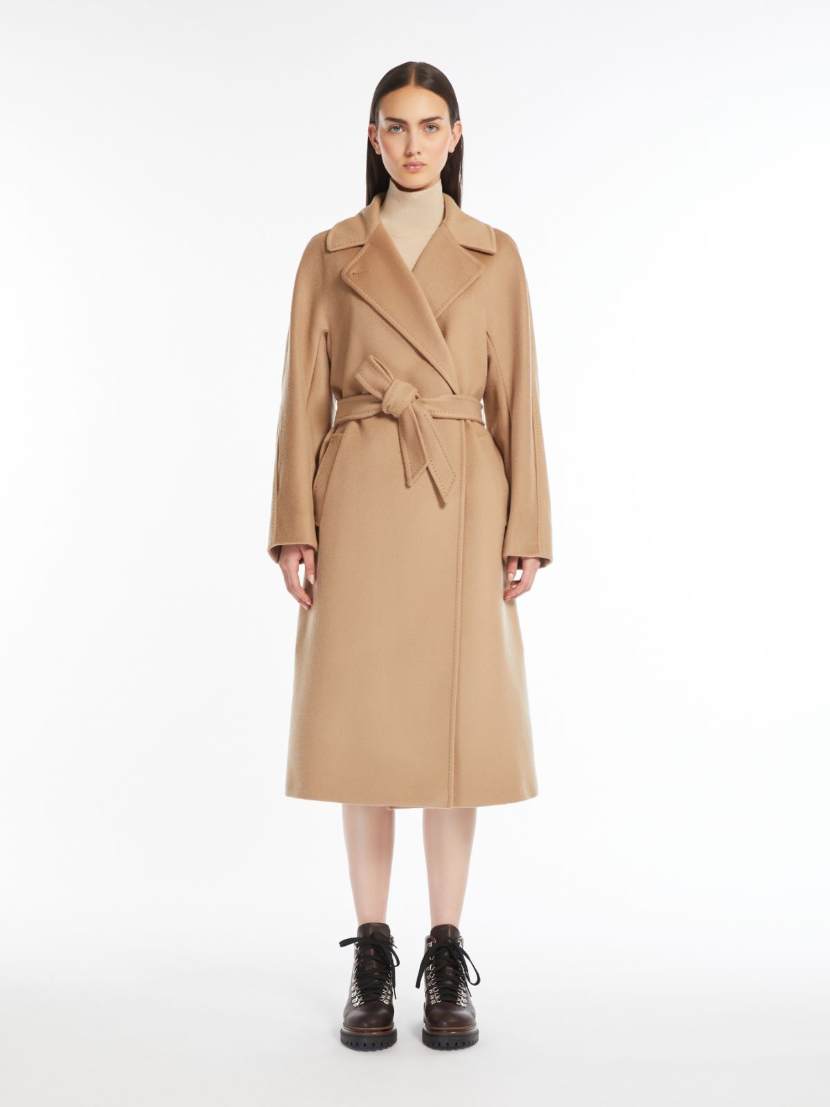 Weekend Cappotto in lana con cintura Online