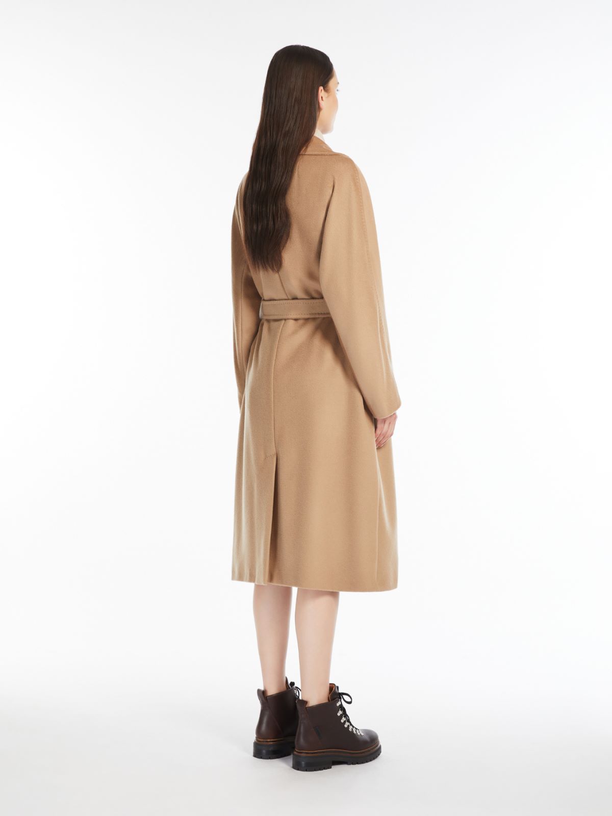 Weekend Cappotto in lana con cintura Online