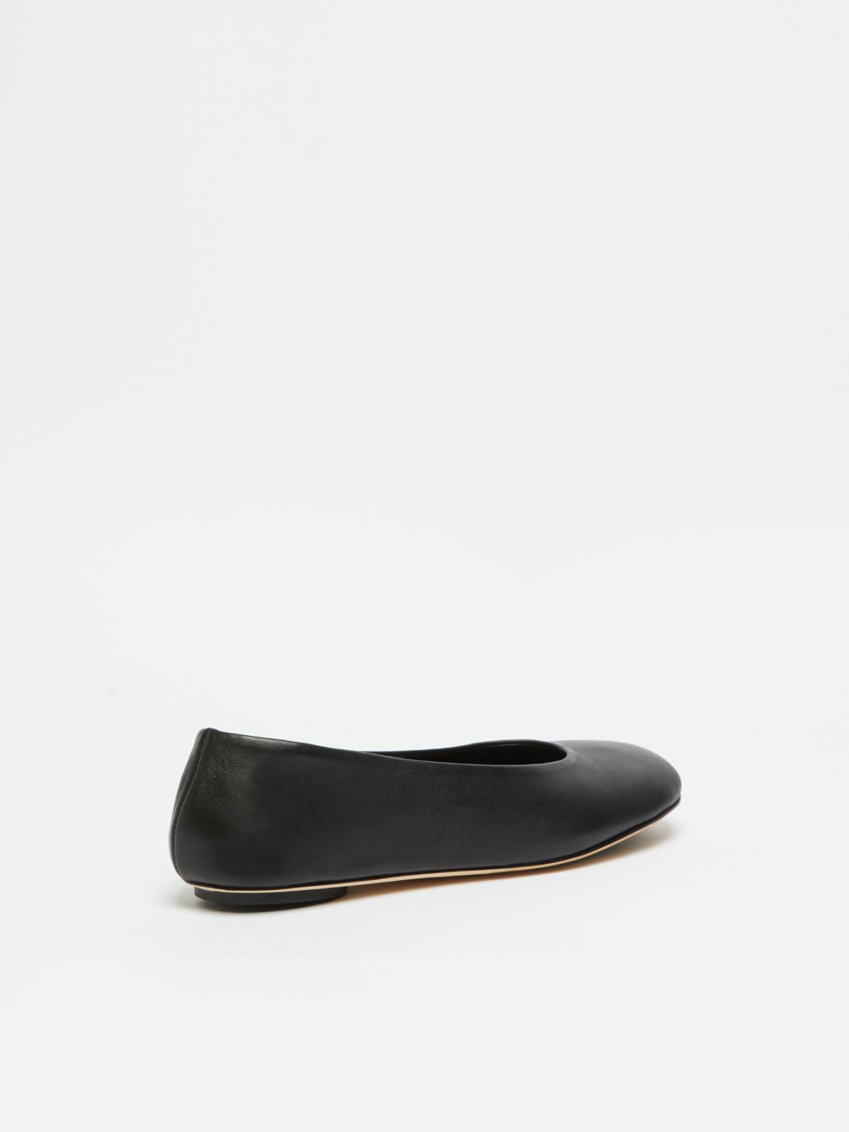 Weekend Ballerina in nappa Outlet
