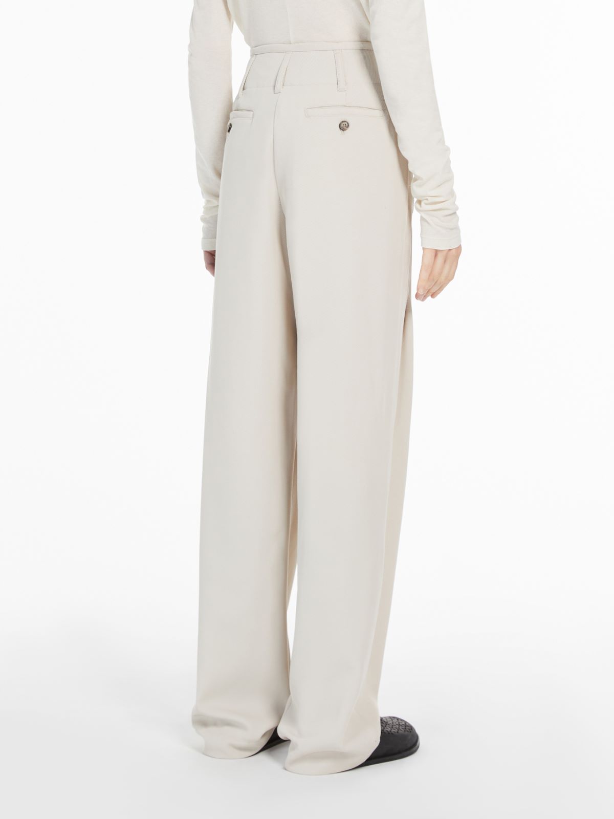 Weekend Pantalone ampio in mista lana Spedizione Gratuita