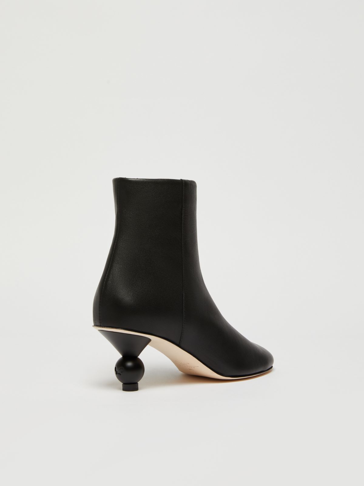 Weekend Stivaletto in nappa Fino Al -60%