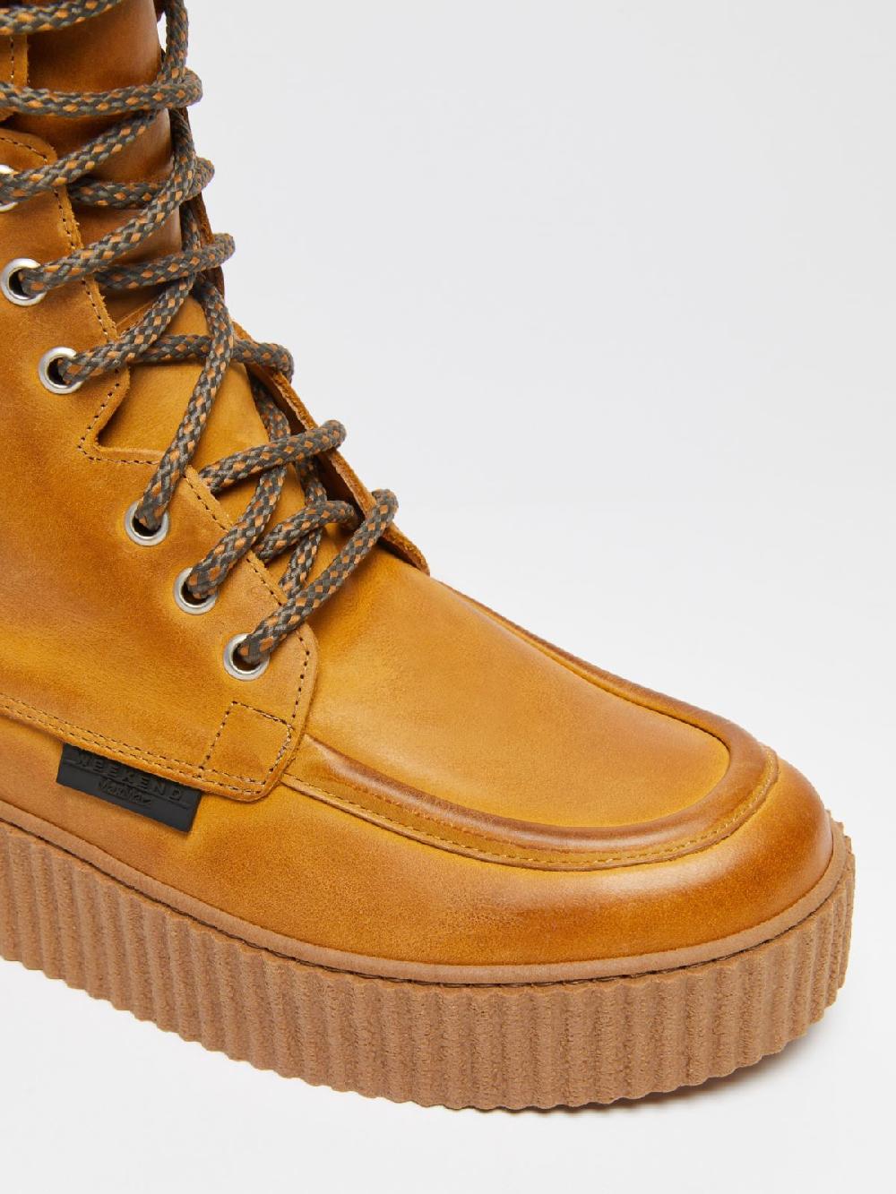 Weekend Stivaletto stringato in cuoio Offerte