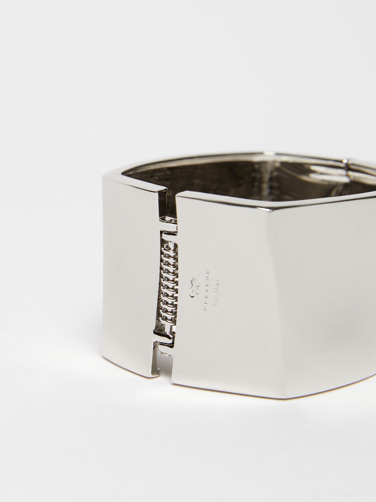 Weekend Bracciale rigido in metallo Qualità Garantita