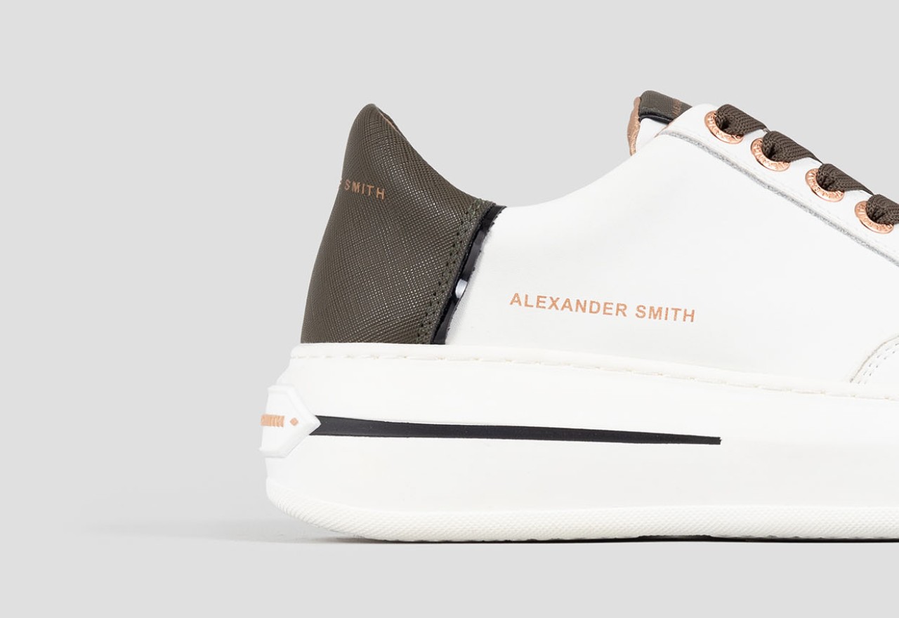 Alexander Smith LANCASTER WOMAN WHITE MILITARY Offerte