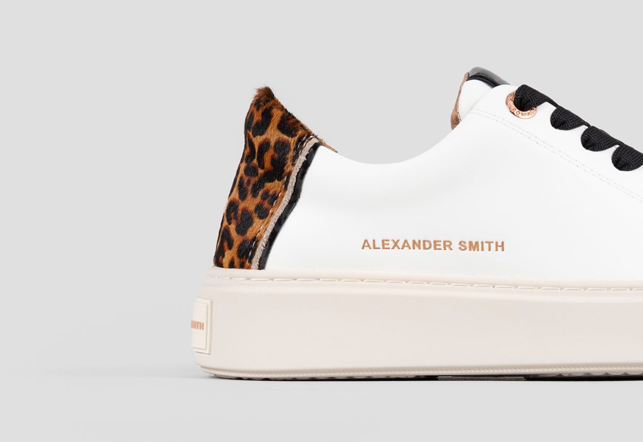 Alexander Smith LONDON WOMAN WHITE MAC SAND Convenienza