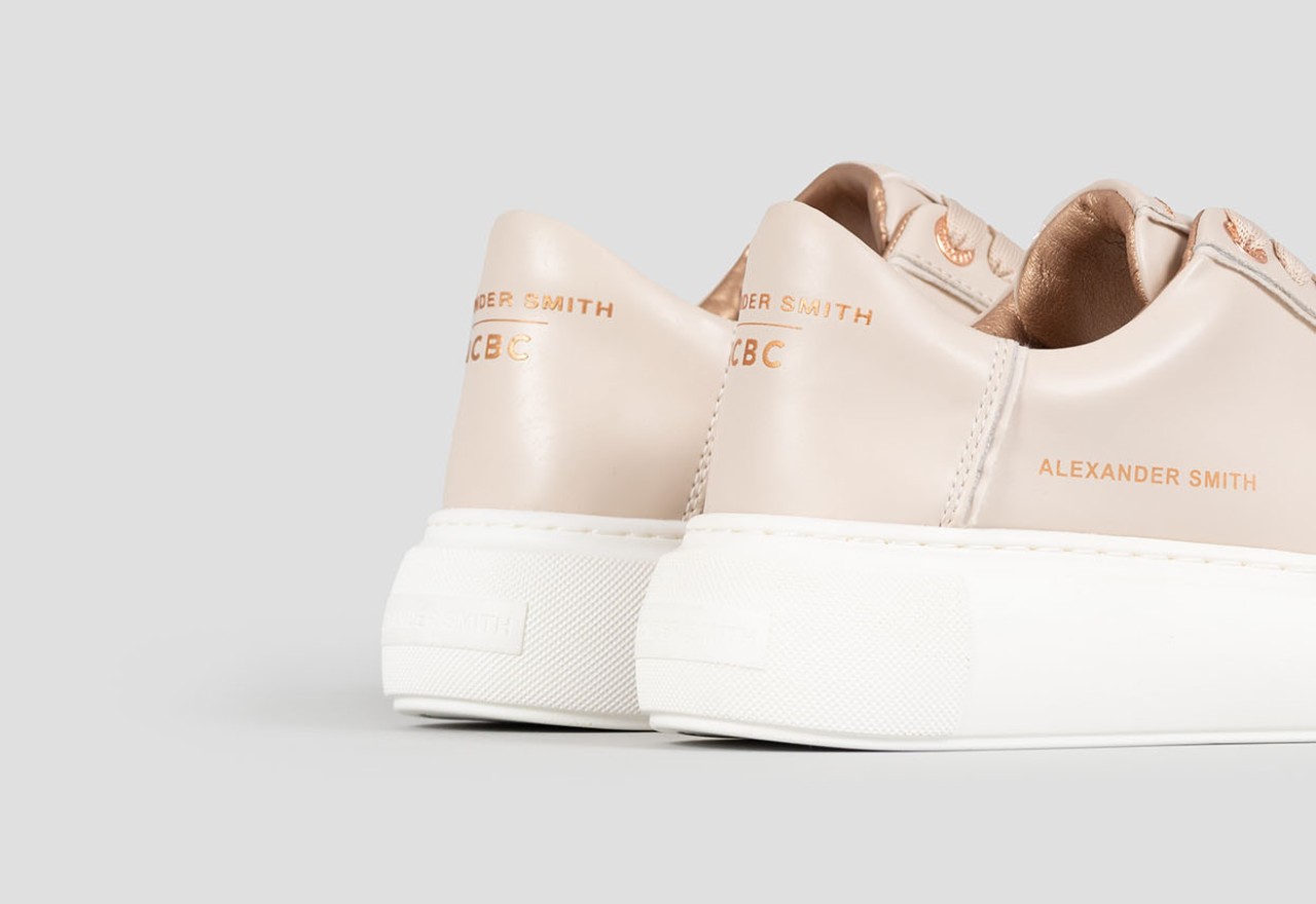 Alexander Smith ECO-GREENWICH WOMAN SAND In Linea